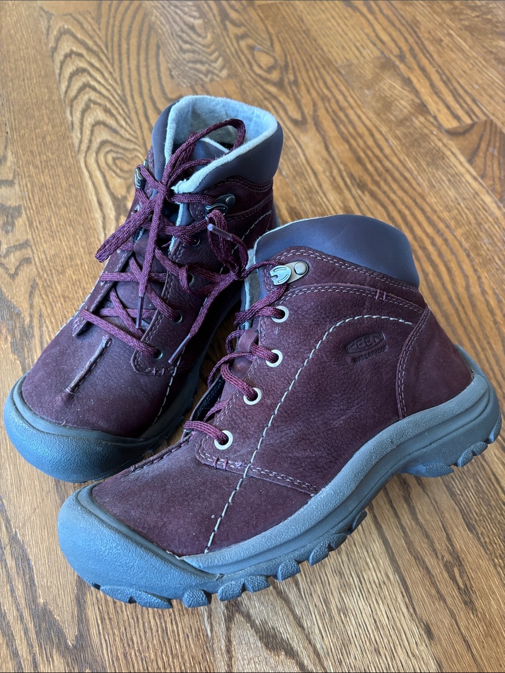 Keen Kaci waterproof hiking boot
